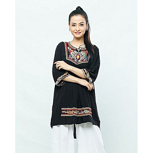 /2018/05/aeys-black-embroidered-kurti-for-women-a475-image1.jpeg
