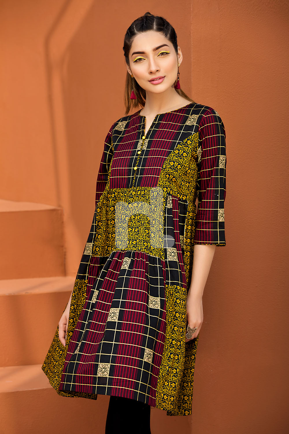 /2018/05/nishat-linen-eid-collection-pe18-39-maroon-printed-stitched-lawn-shirt1pc-image1.jpeg