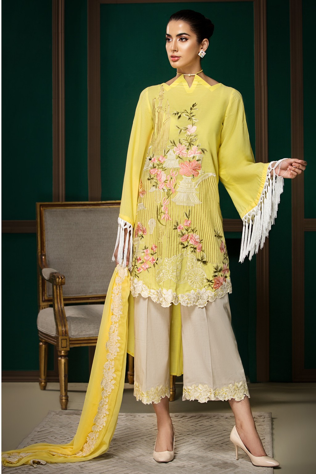 /2018/09/mausummery-luxe-collection-yellow-crush-image1.jpeg