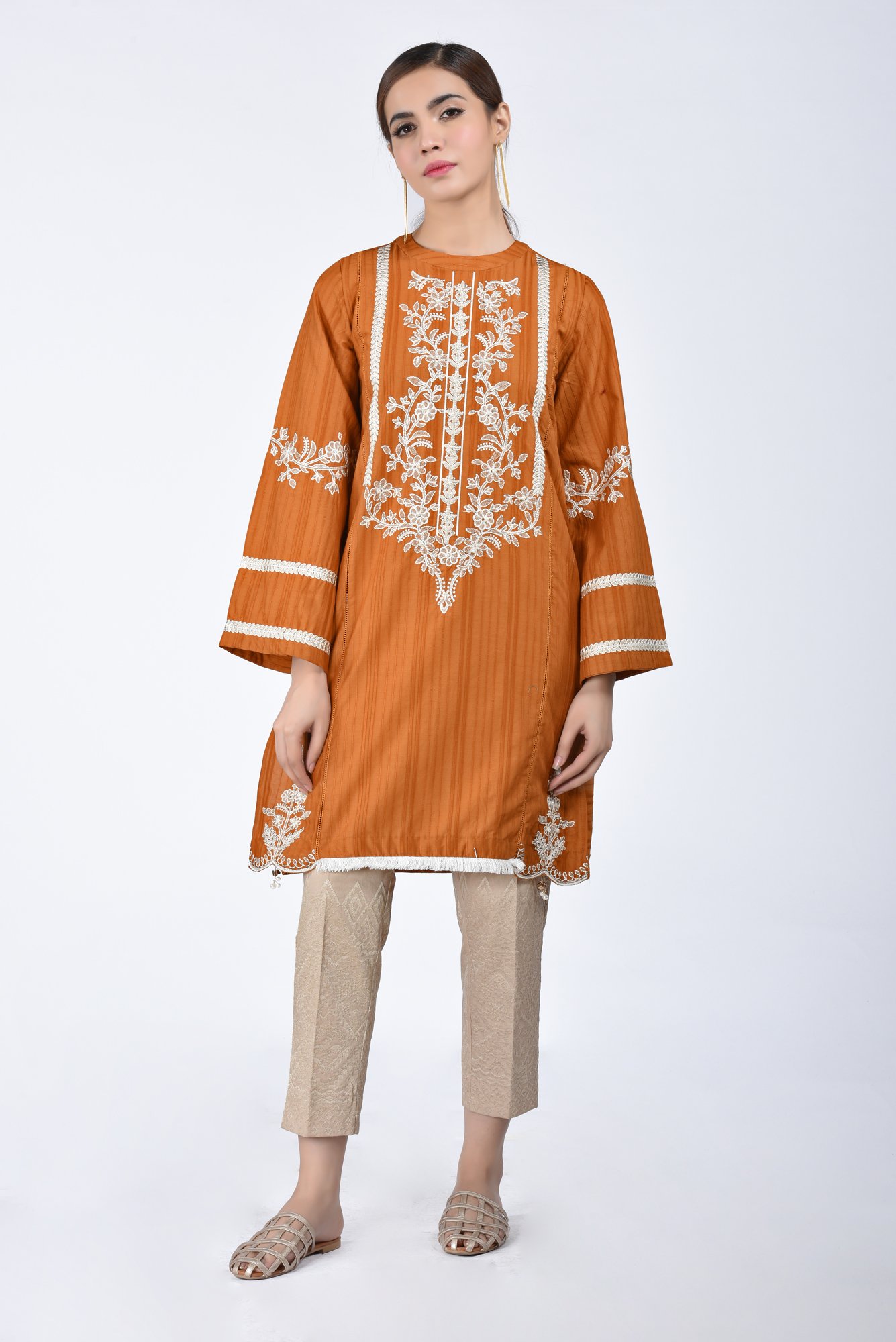 /2018/12/ethnic-by-outfitters-rozana-shirt-wtr481083-10185123-ep-222-image1.jpeg