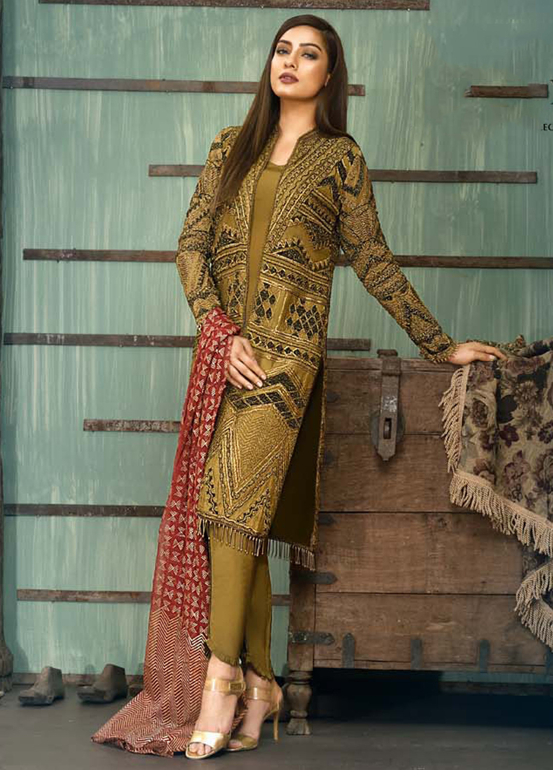 /2019/01/asim-jofa-embroidered-cotton-net-unstitched-3-piece-suit-aj18-f2-1b-signature-embroidered-collection-image1.jpeg