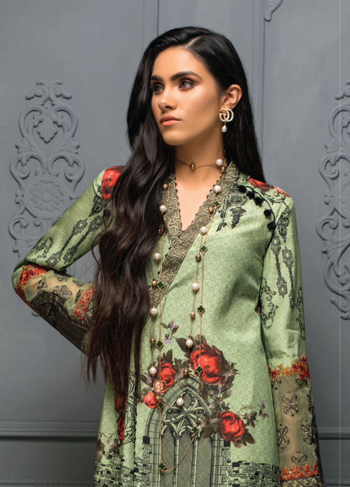 /2019/01/asim-jofa-embroidered-raw-silk-unstitched-3-piece-suit-aj18rs-05-luxury-collection-image1.jpeg