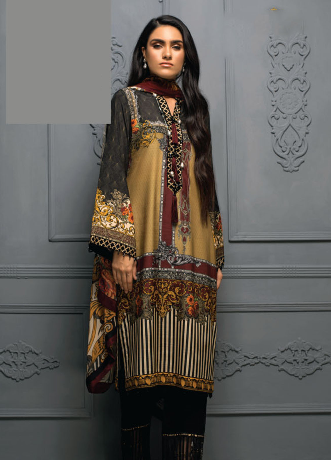/2019/01/asim-jofa-embroidered-raw-silk-unstitched-3-piece-suit-aj18rs-06-luxury-collection-image1.jpeg