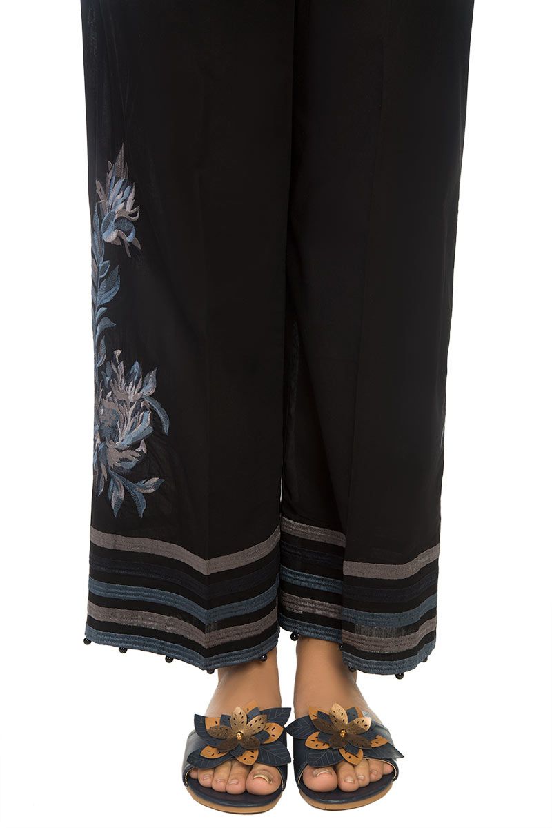 /2019/03/gul-ahmed-summer-collection-19-black-tr-18-30-image2.jpeg