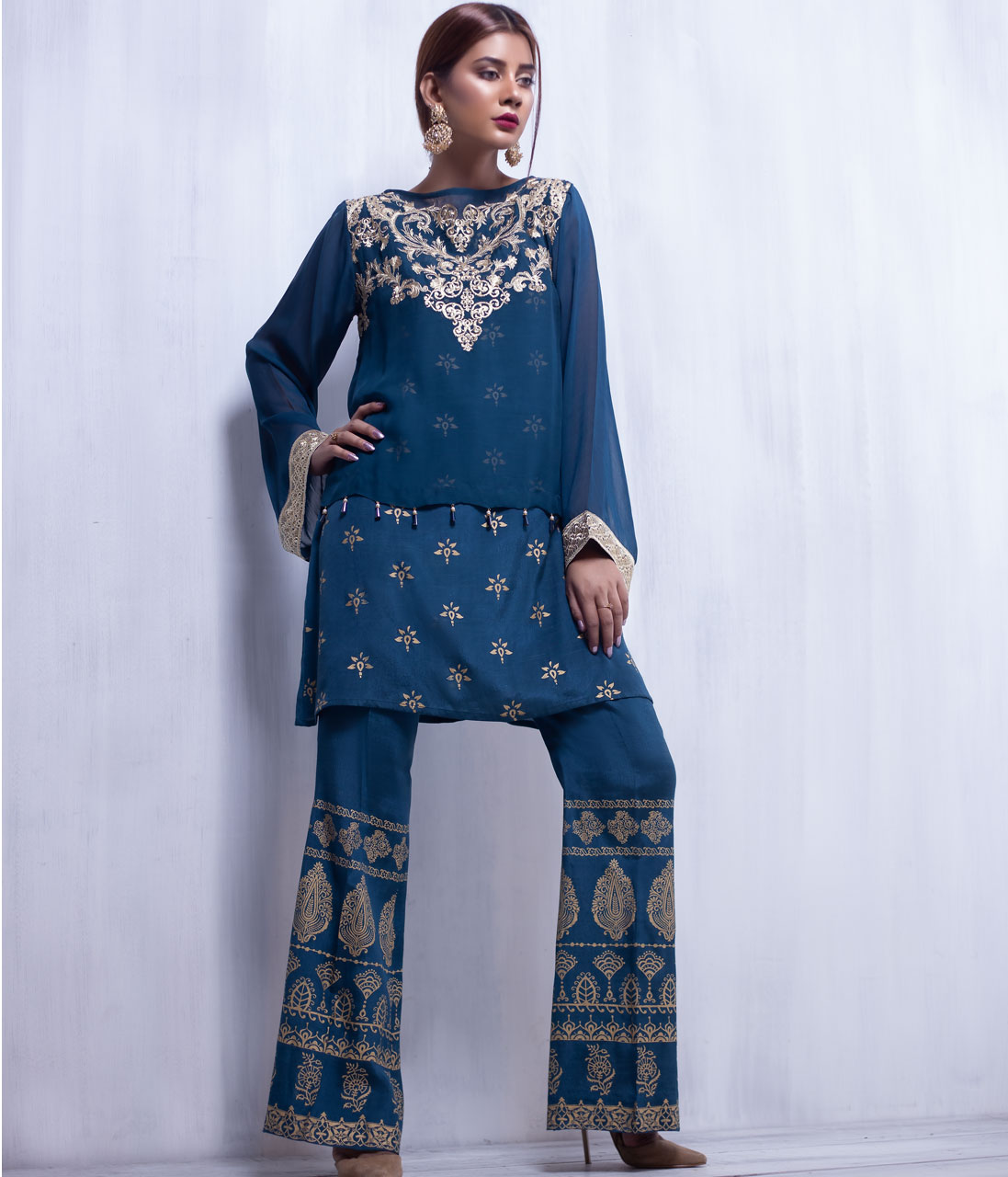 /2019/04/artimmix-chiffon-embroidered-suit-with-trouser-ar02313-image1.jpeg