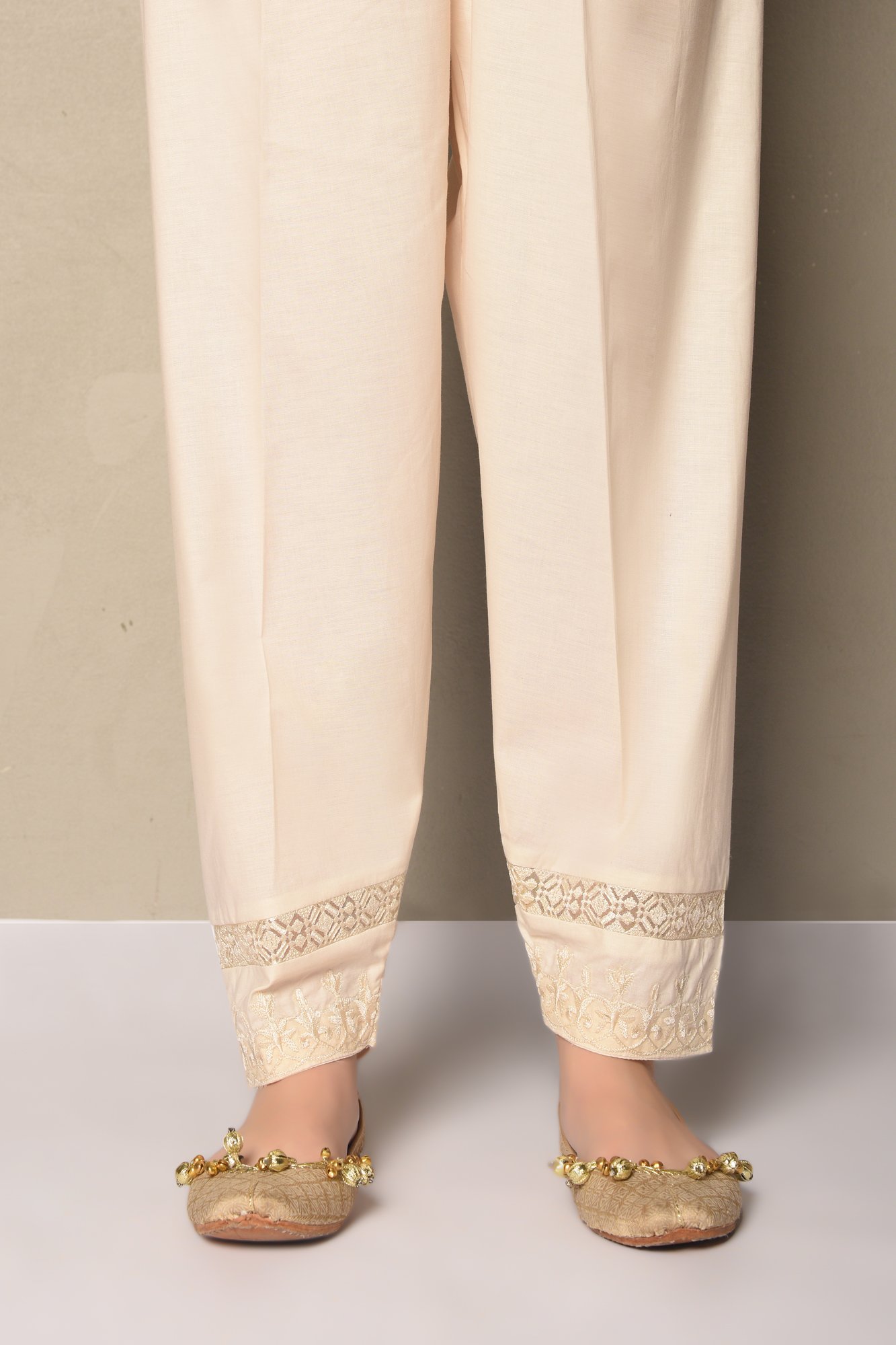 /2019/04/ethnic-by-outfitters-summer-collection-19-trouser-wbb191926-image1.jpeg