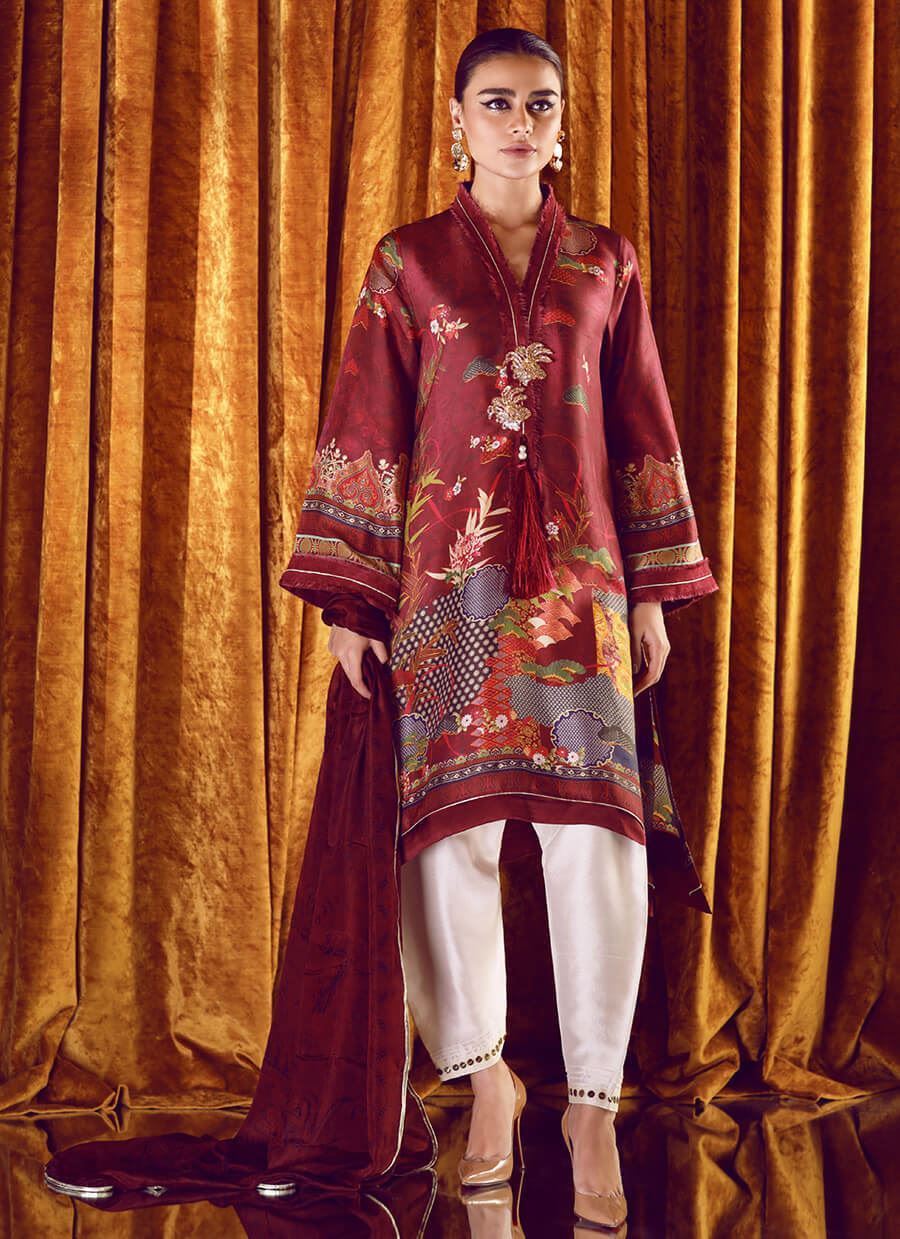 /2019/04/farah-talib-aziz-silk-collection-ruby-luxe-silk-fta-s-20-image1.jpeg