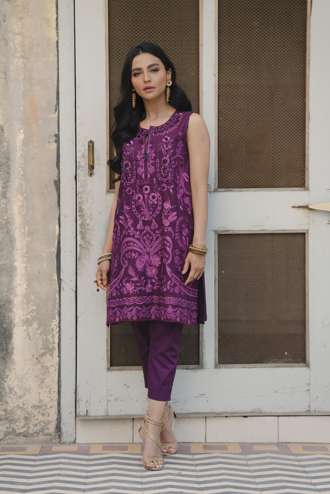 /2019/05/ethnic-by-outfitters-choti-eid-boutique-shirt-wtb291598-10203341-eh-140-image1.jpeg