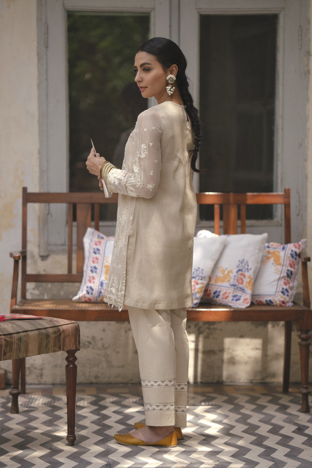 /2019/05/ethnic-by-outfitters-choti-eid-boutique-shirt-wtb291630-10204716-eh-129-image2.jpeg