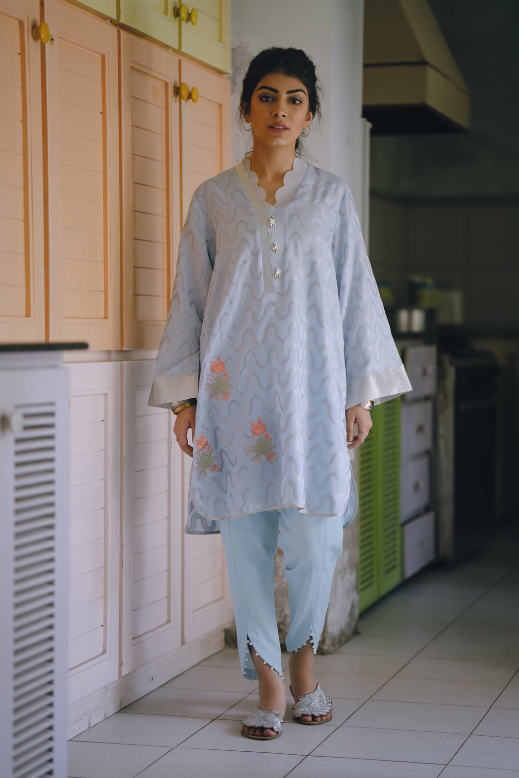 /2019/05/ethnic-by-outfitters-choti-eid-boutique-shirt-wtb291641-10203601-eh-147-image1.jpeg