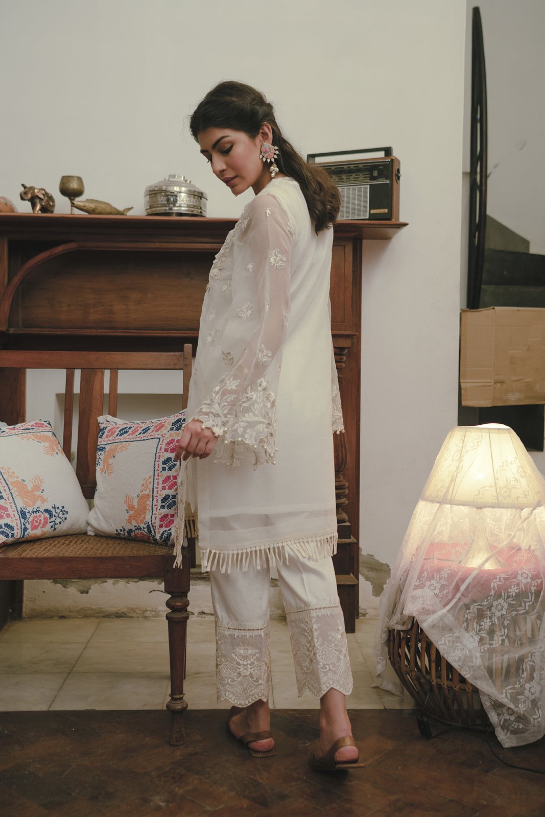 /2019/05/ethnic-by-outfitters-choti-eid-boutique-shirt-wtb291646-10203206-eh-144-image2.jpeg