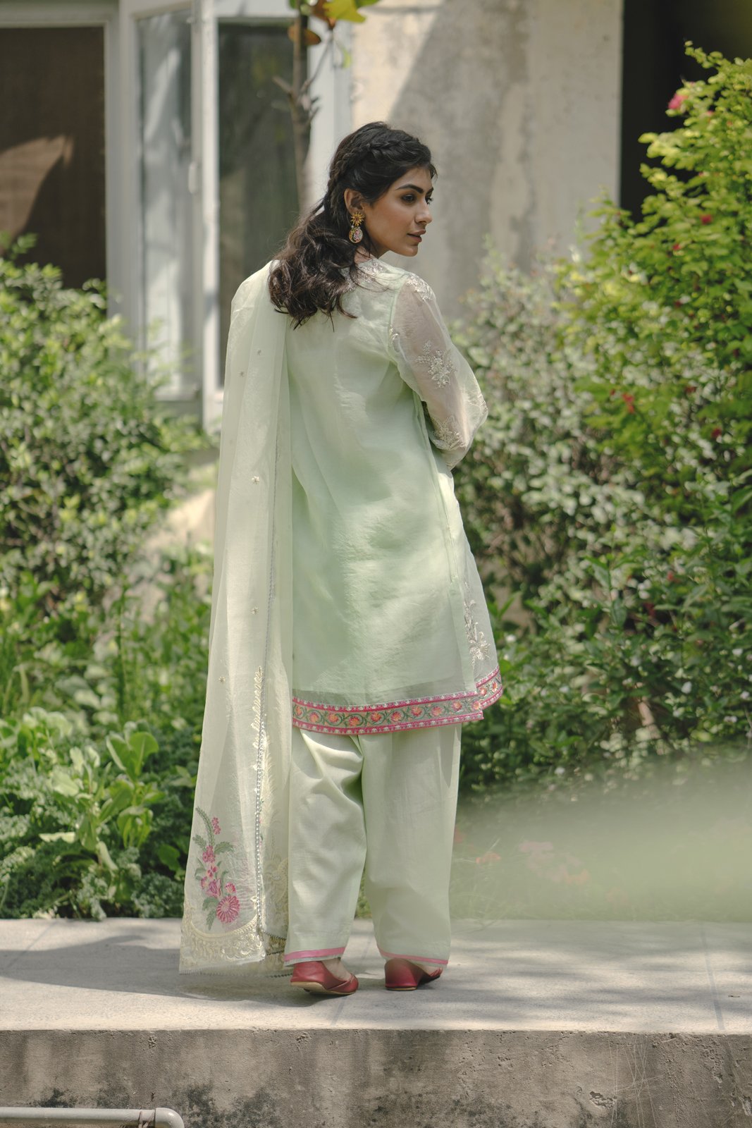/2019/05/ethnic-by-outfitters-choti-eid-boutique-shirt-wtb291653-10202331-eh-137-image2.jpeg