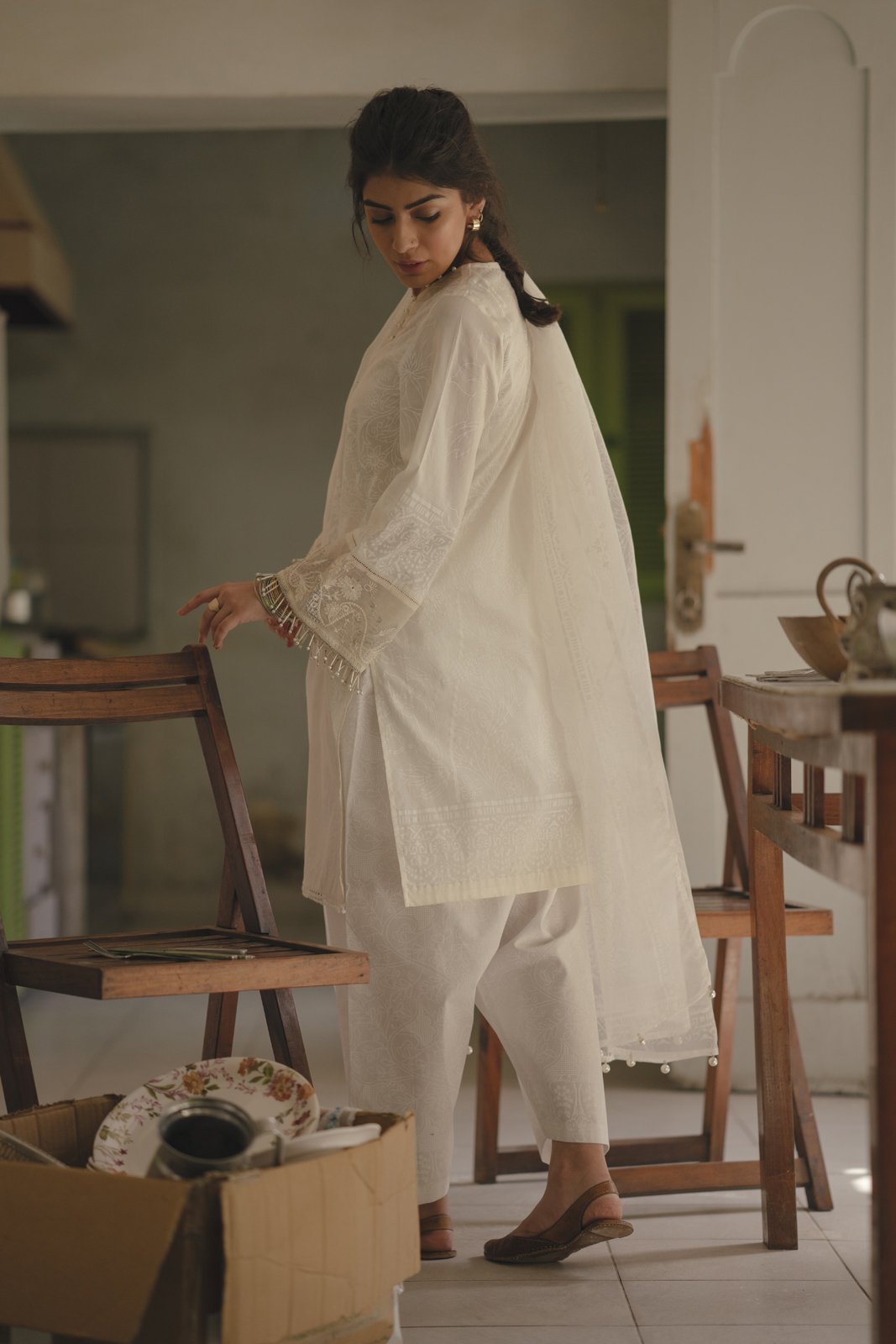 /2019/05/ethnic-by-outfitters-choti-eid-casual-suit-shirt-dupatta-wtc291127-10200989-eh-060-image2.jpeg