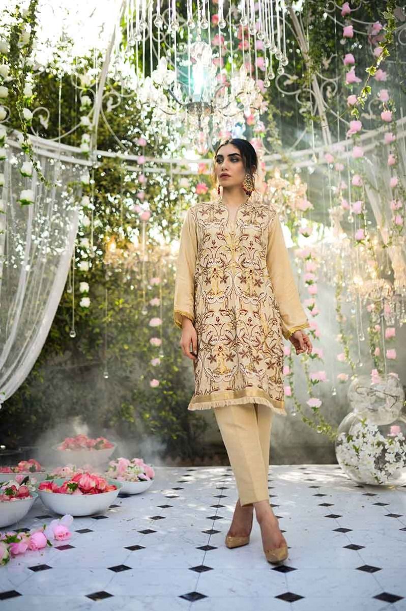/2019/05/gul-ahmed-eid-collection-khadi-net-2-pc-outfit-glamour-19-47-image1.jpeg