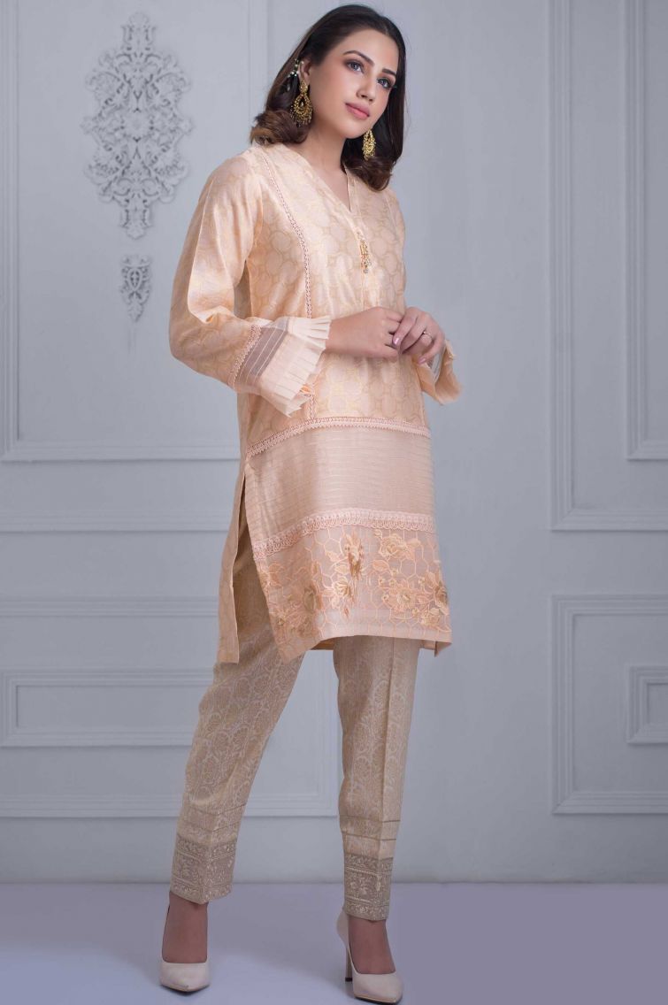 /2019/05/zeen-woman-1-pc-stitched-suit-cotton-jacquard-wzk19202-peach-image1.jpeg
