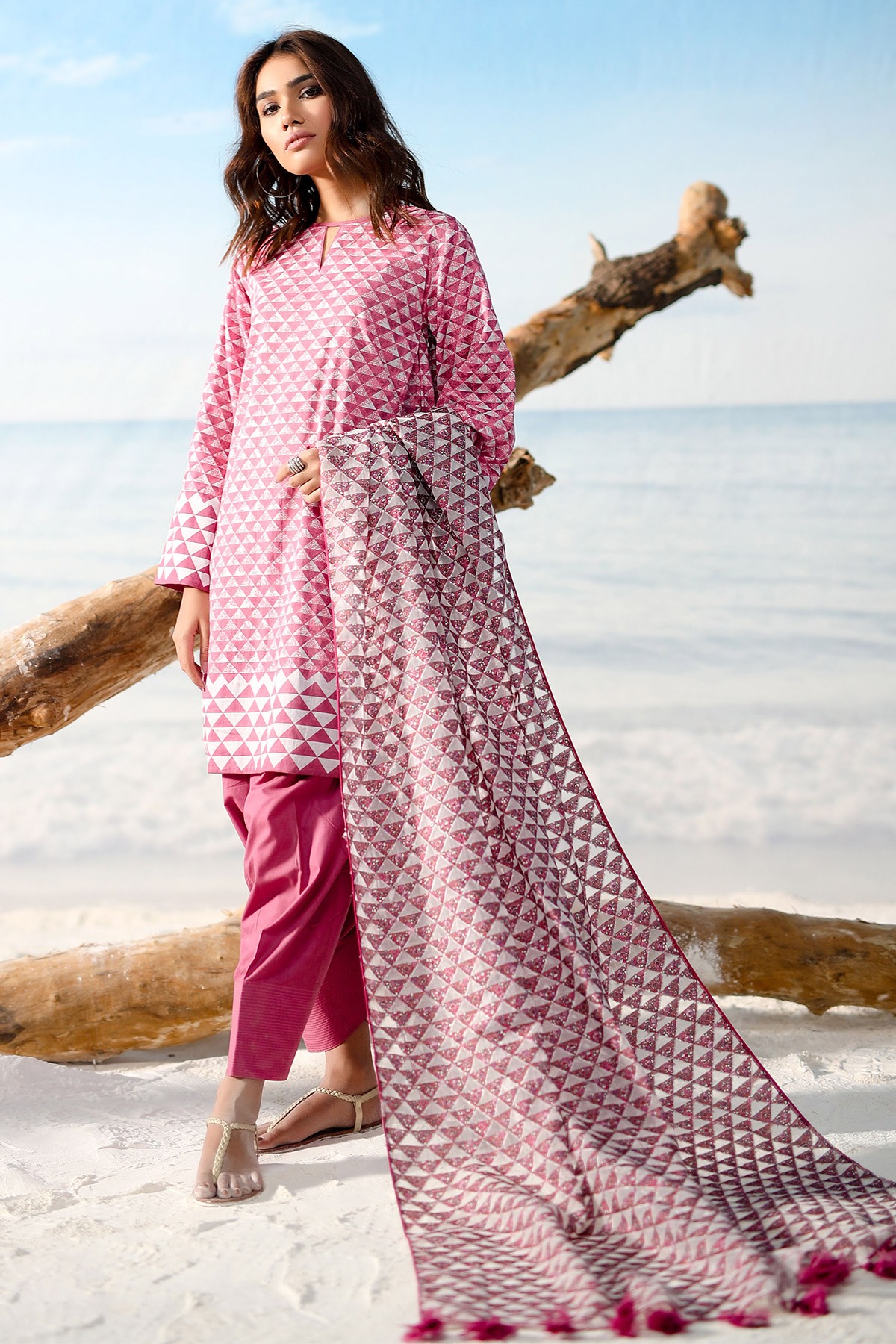 /2019/06/alkaram-studio-spring-summer-collection-3-piece-printed-suit-with-jacquard-dupatta-ss-01-19-2-pink-image1.jpeg