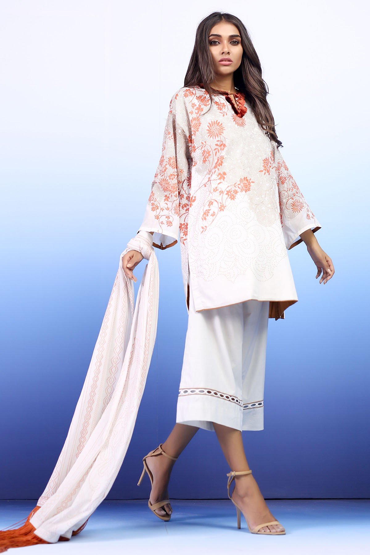 /2019/06/alkaram-studio-spring-summer-collection-3-piece-printed-suit-with-lawn-dupatta-ss-08-19-2-beige-image2.jpeg
