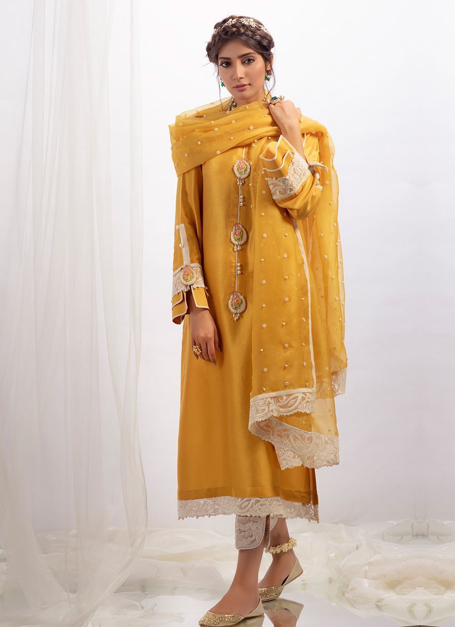 /2019/06/farah-talib-aziz-mustard-raw-silk-shirt-with-dupatta-image1.jpeg