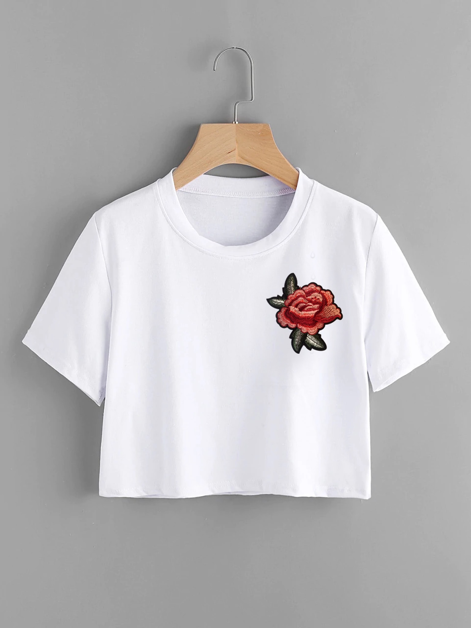 /2019/06/fifth-avenue-womens-ripzt33-embroidered-crop-t-shirt-white-image1.jpeg