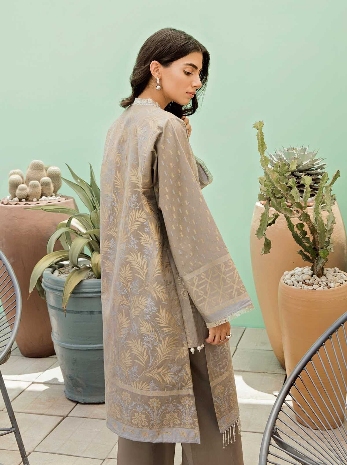 /2019/07/beechtree-eid-collection-ii-daily-gold-jacquard-2-piece-image2.jpeg
