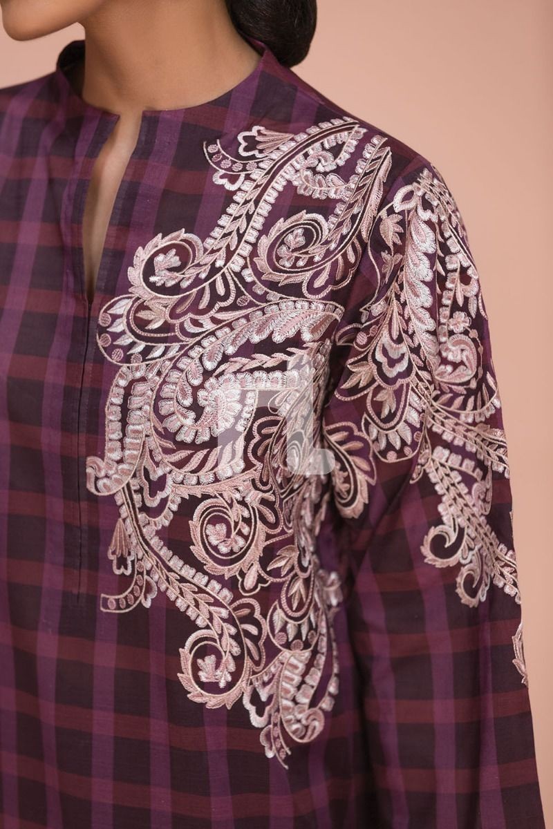 /2019/07/nishat-linen-41907501-silk-chiffon-slub-lawn-cambric-maroon-digital-printed-embroidered-3pc-image2.jpeg