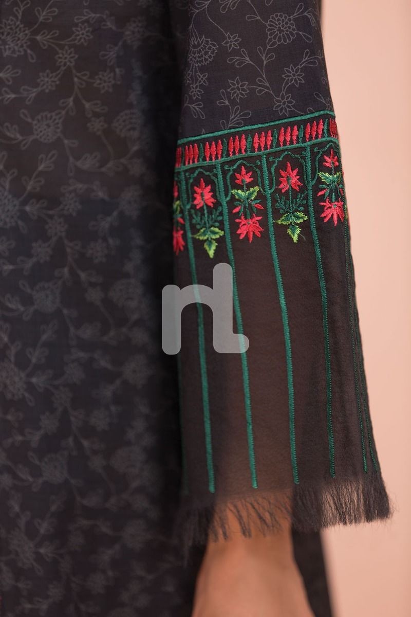 /2019/07/nishat-linen-41907504-silk-chiffon-slub-lawn-cambric-black-digital-printed-embroidered-3pc-image1.jpeg