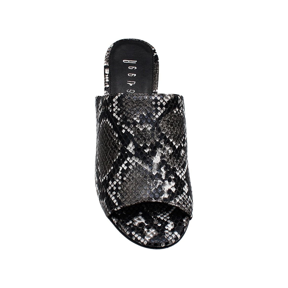 /2019/08/reeva-textured-wedge-sandals-rv-ch-0194-black-image2.jpeg
