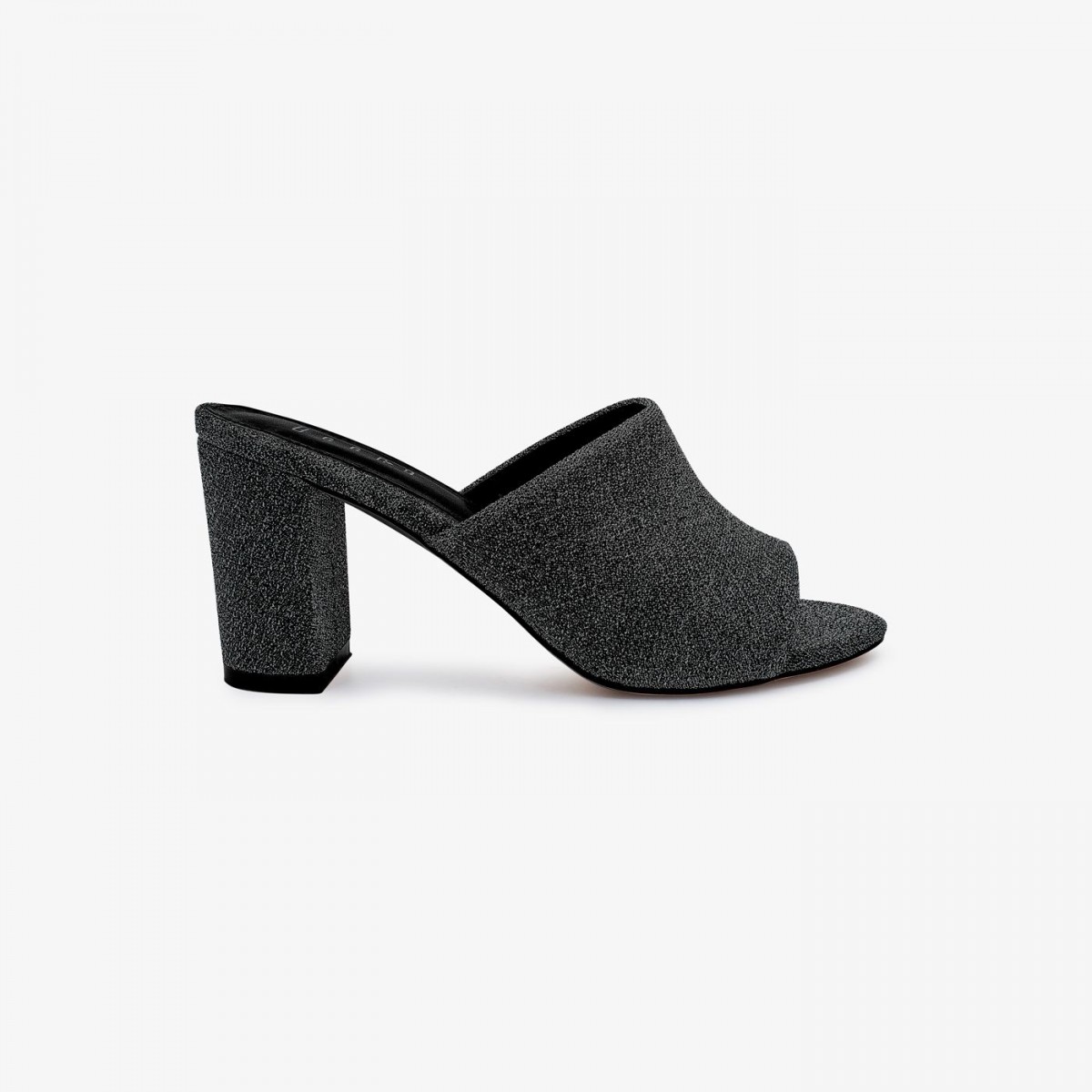 /2019/08/reeva-women-block-heels-rv-ch-0331-black-image2.jpeg