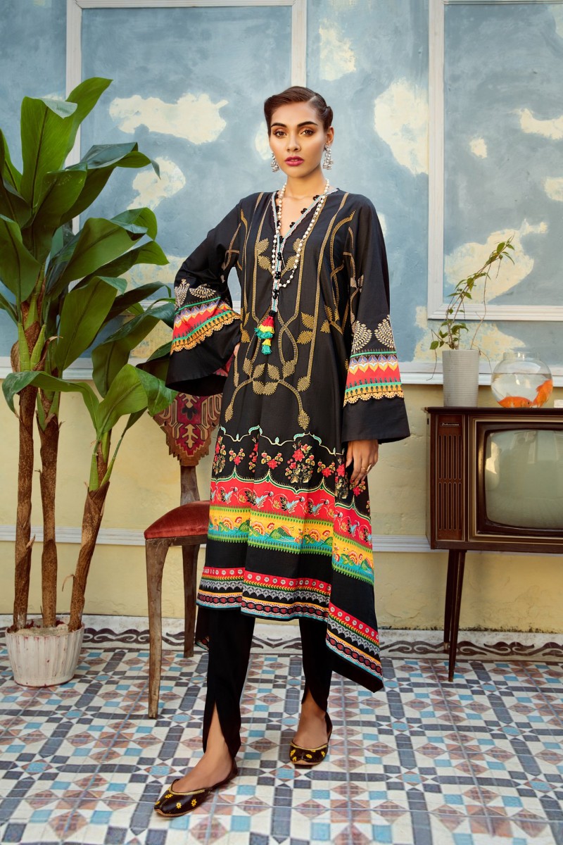 /2019/09/ethnic-by-outfitters-greta-illay-floral-image1.jpeg