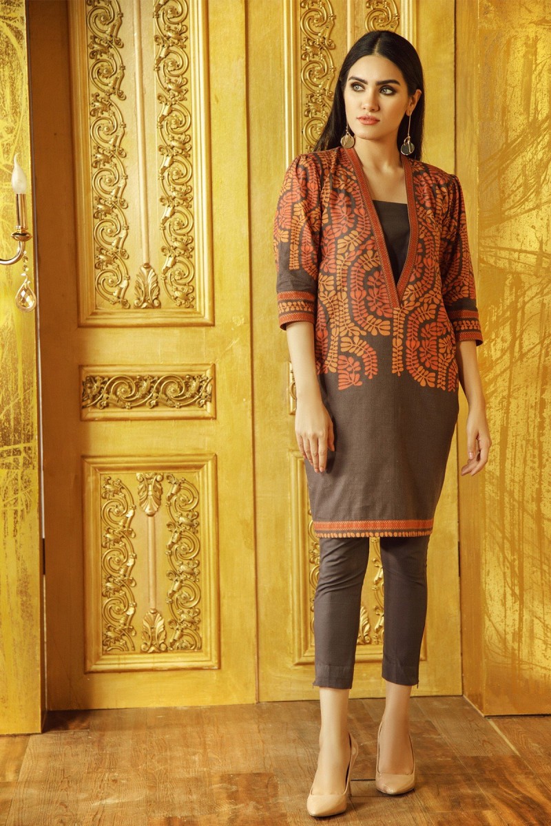 /2019/10/alkaram-studio-2-piece-printed-khaddar-suit-with-khaddar-trouser-fw-411-19-brown-image1.jpeg