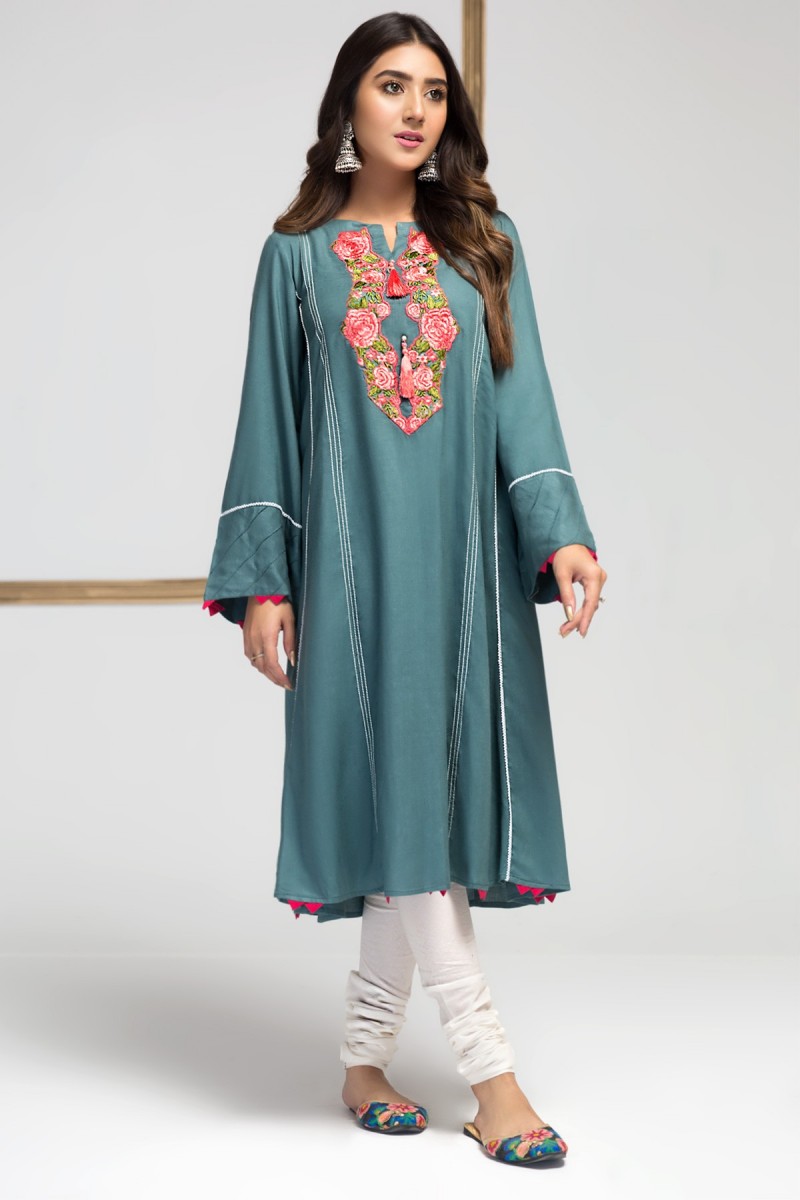/2019/10/floral-field-(embroidred-frock)-image1.jpeg