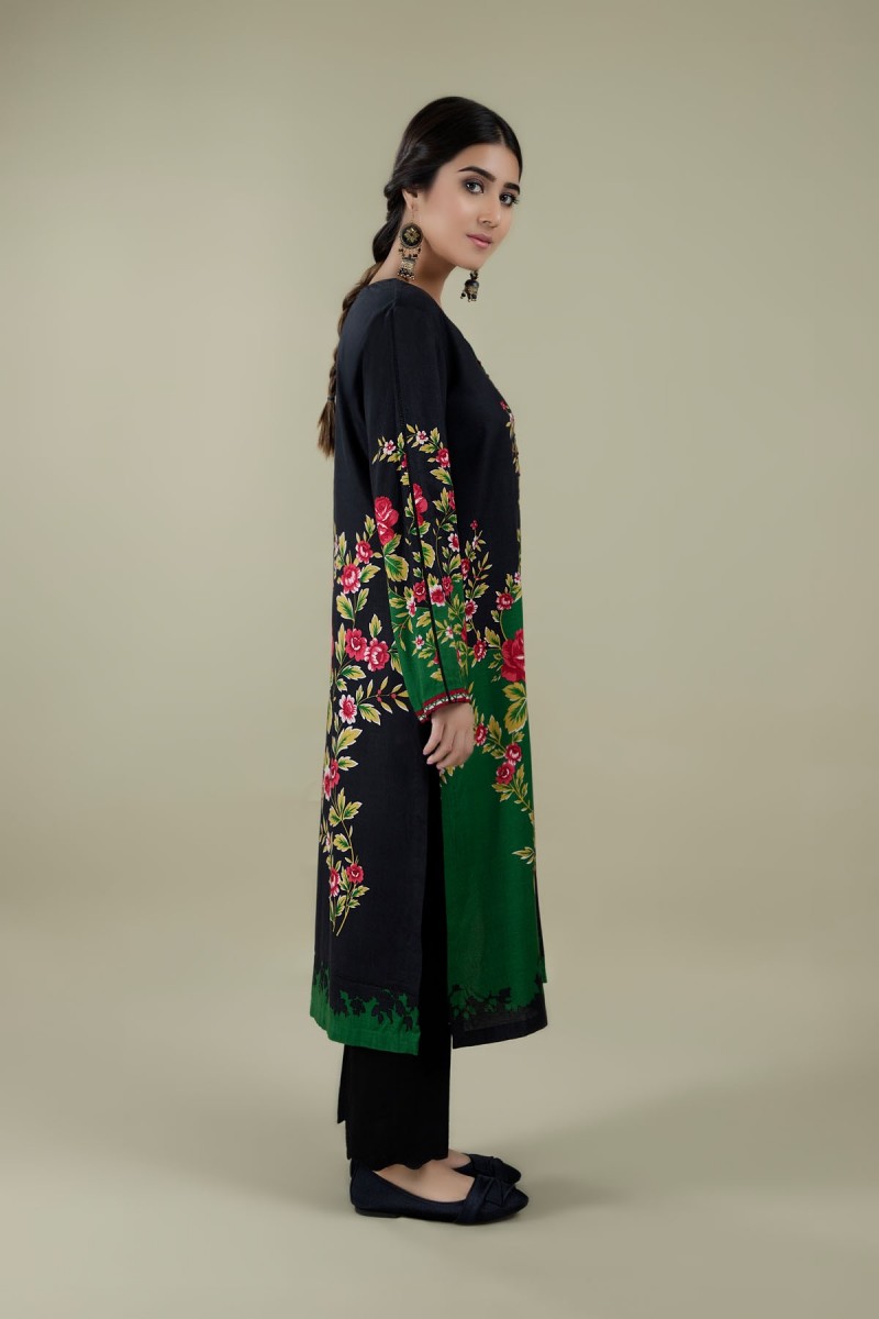 /2019/10/kayseria-winter-19-ready-to-wear-floral-designkpn-252-image2.jpeg