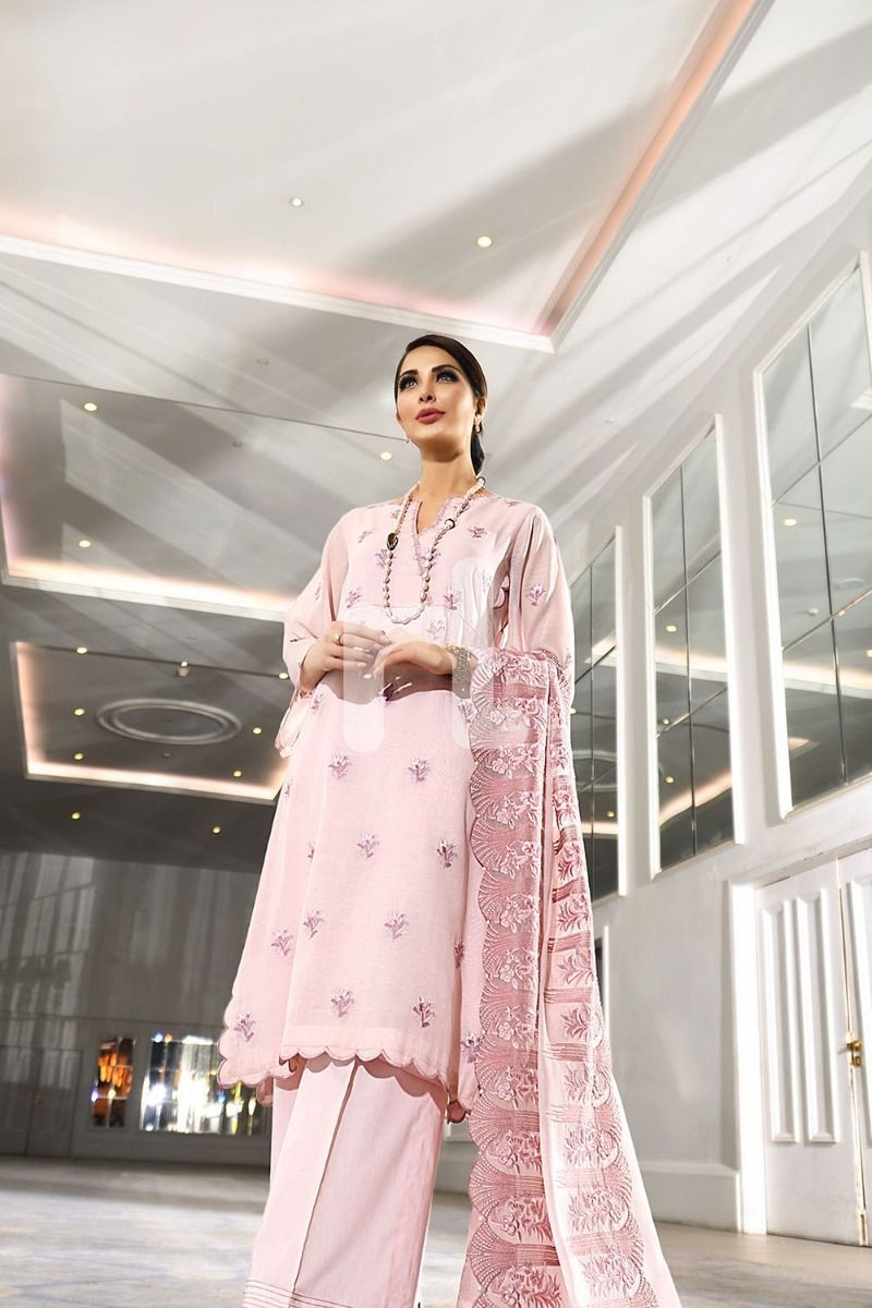 /2019/10/nishat-linen-41908017-swiss-cotton-pink-embroidered-luxury-unstitched-3pc-image2.jpeg