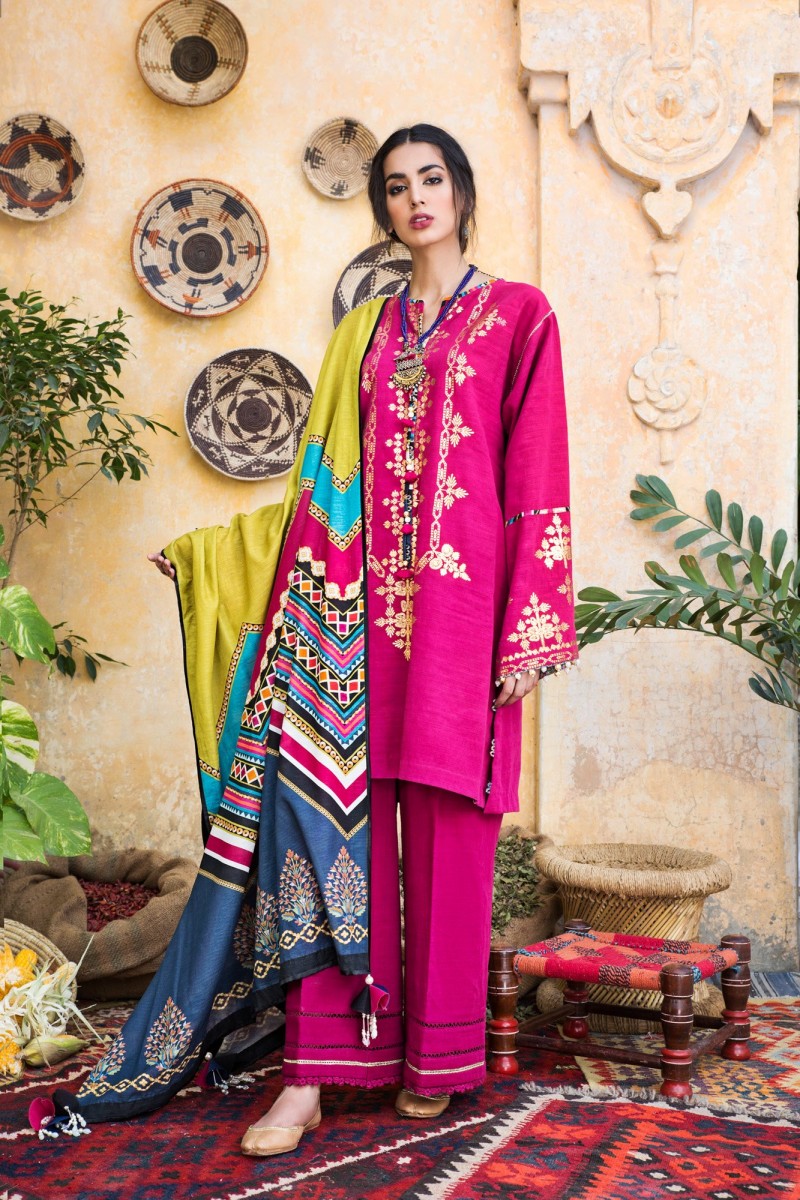 /2019/12/ethnic-by-outfitters-winter-unstitched-collection-divine-wuc491357-10228664-ws-041-image1.jpeg