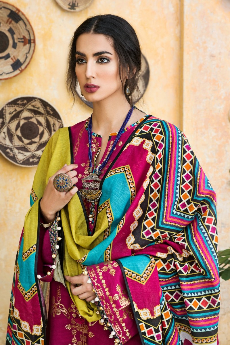/2019/12/ethnic-by-outfitters-winter-unstitched-collection-gul-e-rana-wuc491388-10230466-ws-071-image2.jpeg