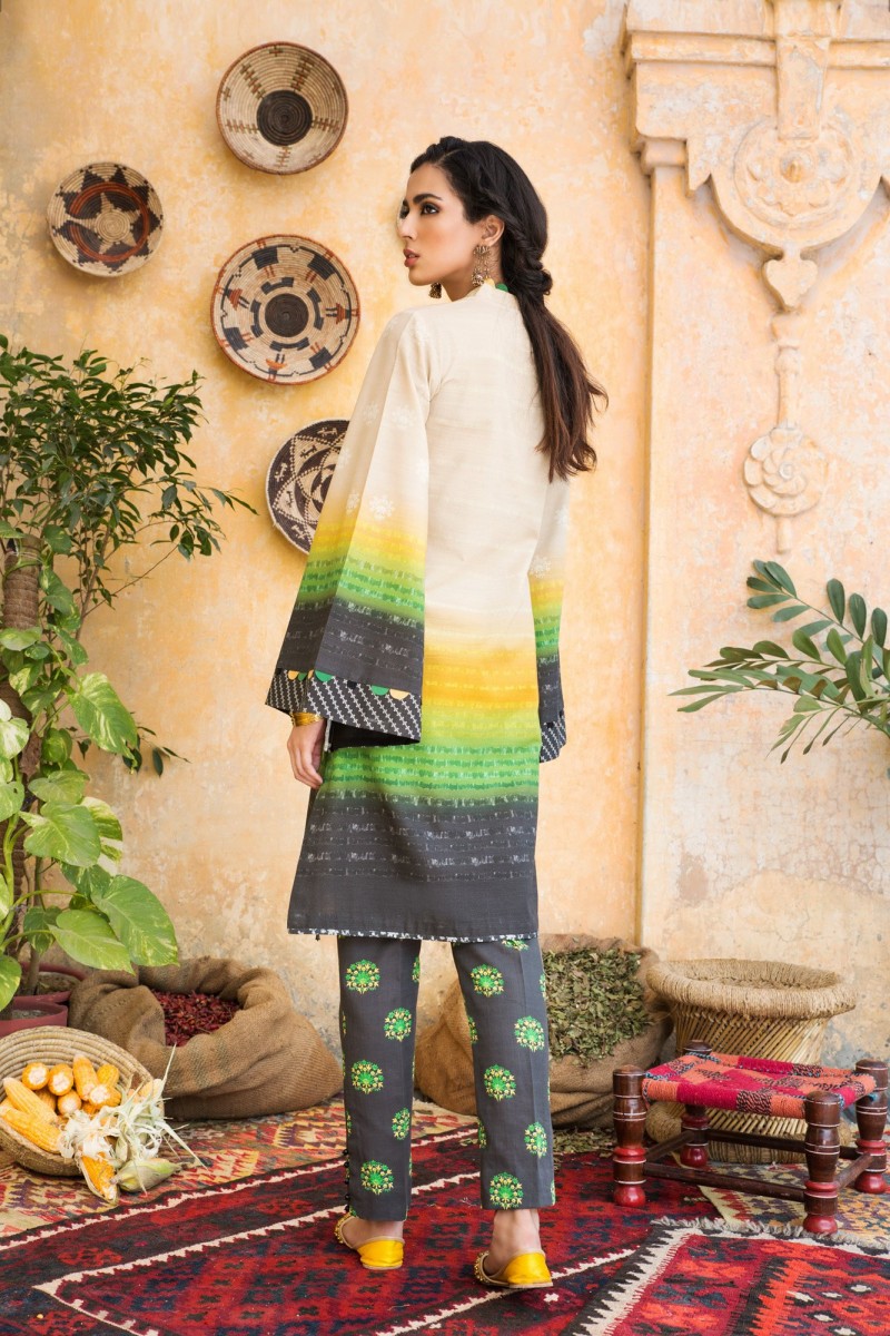 /2019/12/ethnic-by-outfitters-winter-unstitched-collection-karen-kane-wuc491374-10230447-ws-056-image3.jpeg