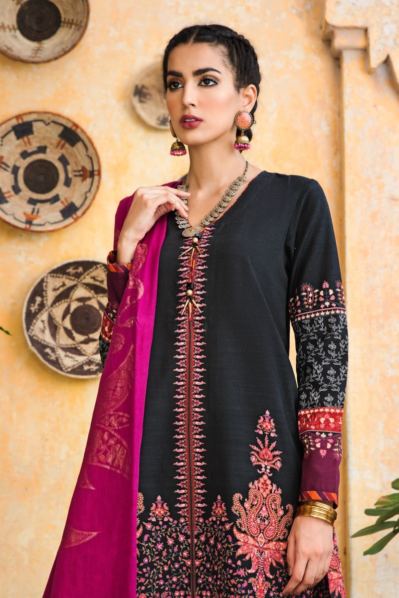 /2019/12/ethnic-by-outfitters-winter-unstitched-collection-karen-kane-wuc491374-10230448-ws-057-image2.jpeg