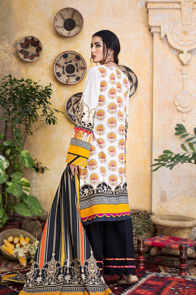 /2019/12/ethnic-by-outfitters-winter-unstitched-collection-paisley-garden-wuc491358-10230438-ws-043-image3.jpeg