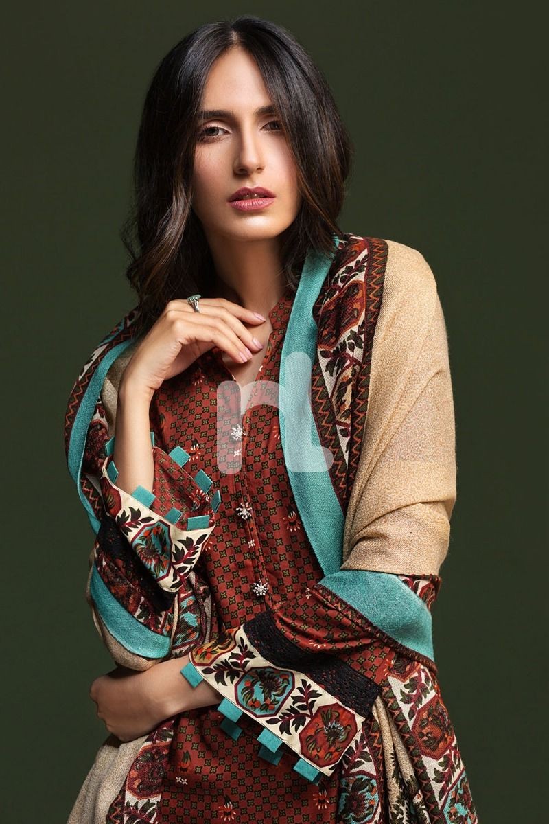 /2019/12/nishat-linen-winter19-unstitched-41901069-linen-mix-wool-red-printed-3pc-image3.jpeg