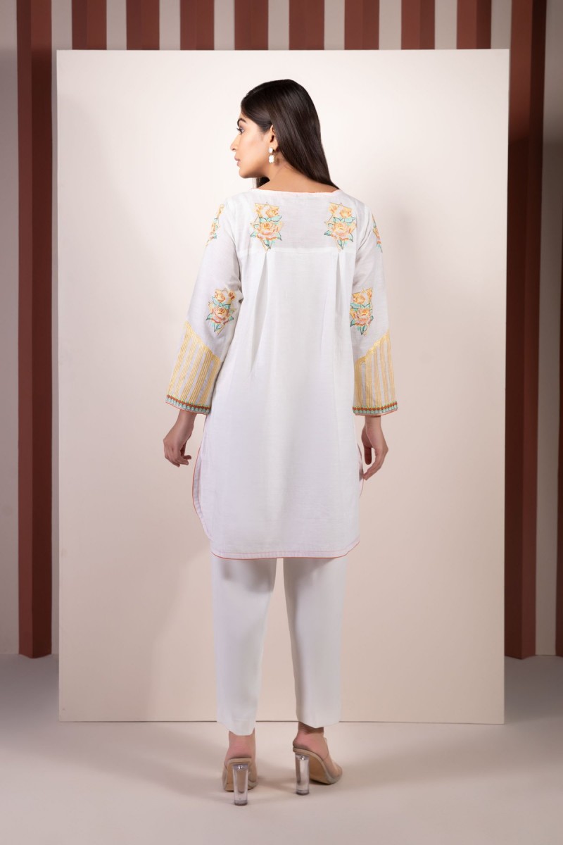 /2019/12/sapphire-ready-to-wear-floric-geometry-embroidered-khaddar-shirt-ssscpe180519-xxs-wht-image3.jpeg