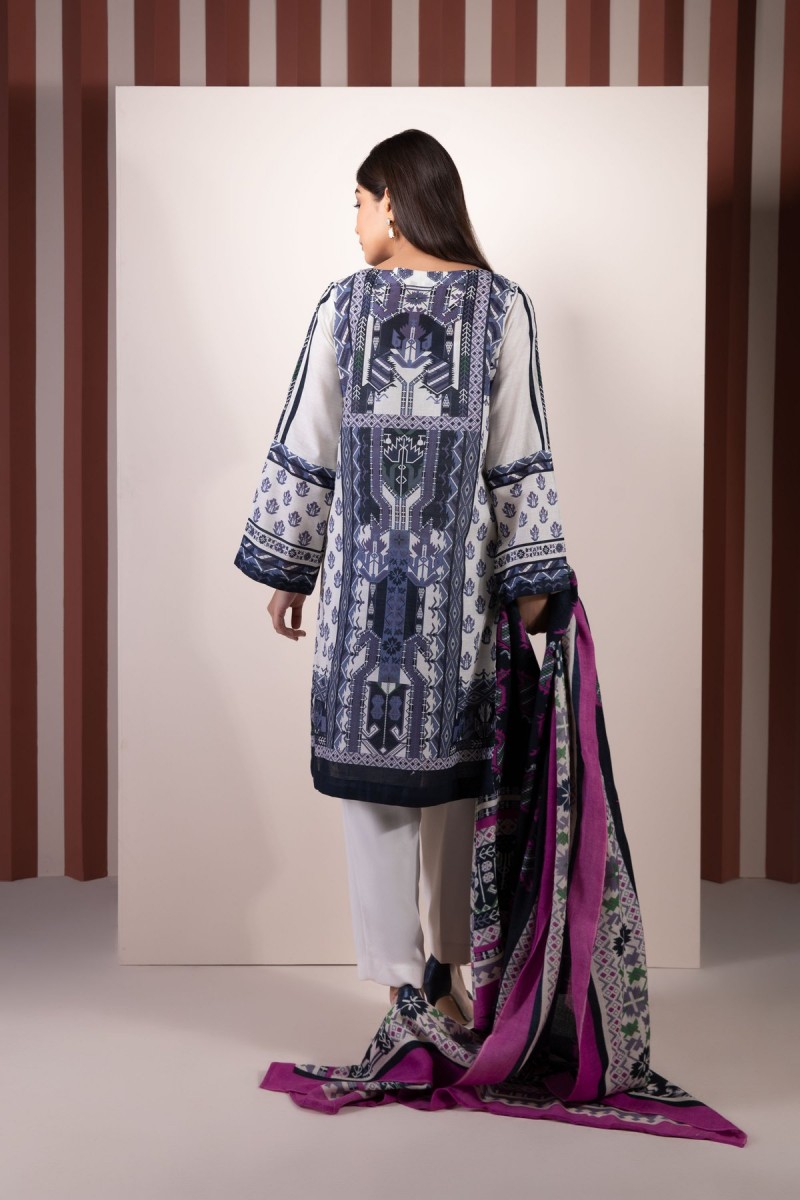 /2019/12/sapphire-ready-to-wear-shimmer-in-night-2-piece--embroidered-khaddar-002pecls2102-xsm-crm-image3.jpeg