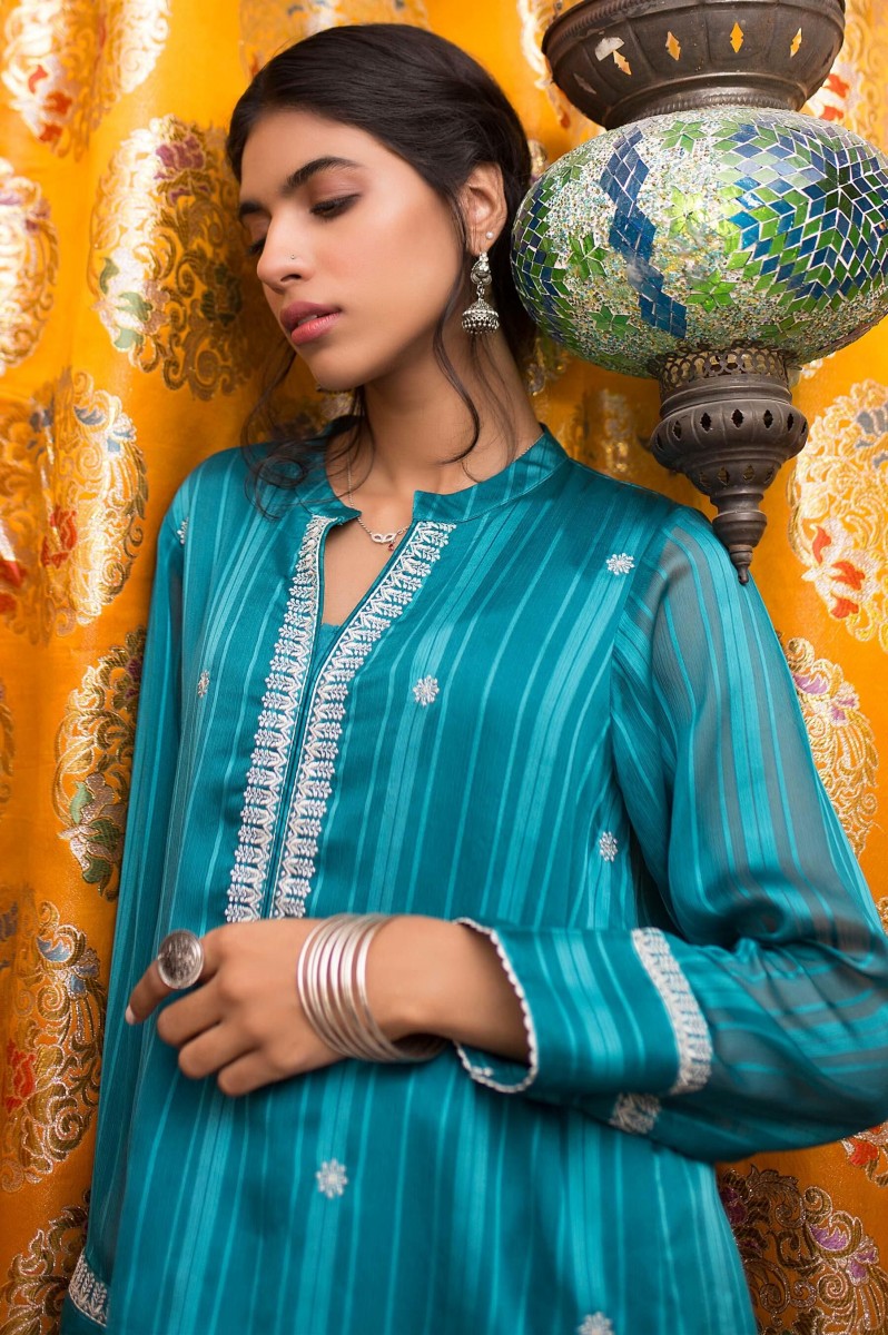 /2019/12/zeen-woman-1-pc-stitched-suit--striped-georgette-wzk19410-teal-image3.jpeg