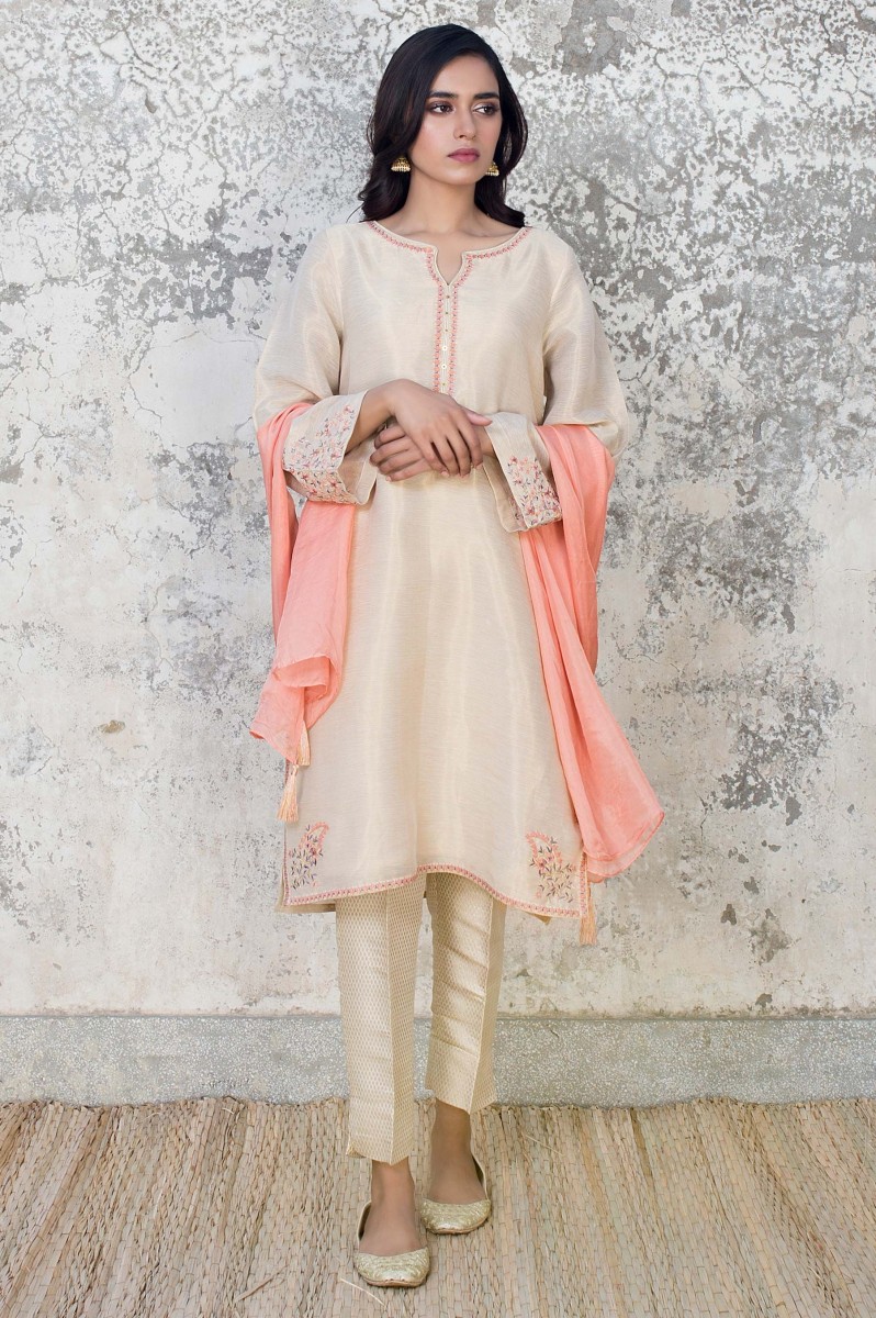 /2019/12/zeen-woman-2-pc-stitched-suit--zari-dhari-wzk29405-off-white-image1.jpeg