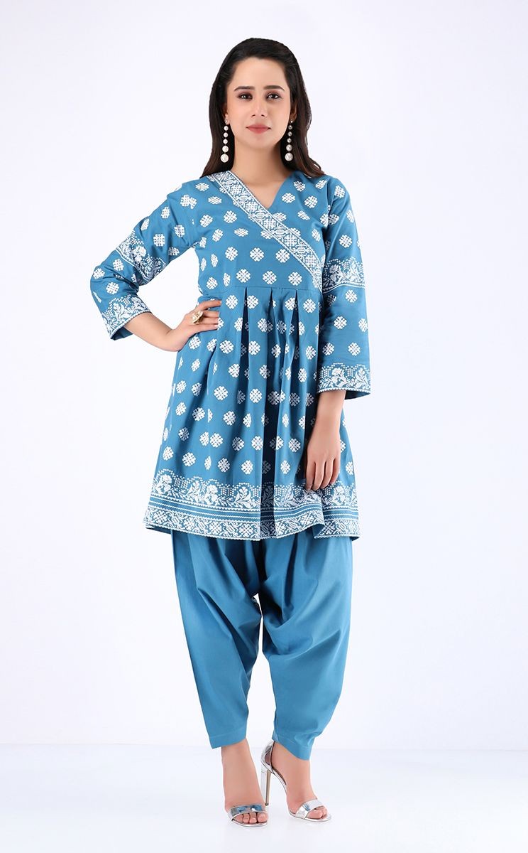 /2019/12/zellbury-winter-collection19-shirt-shalwar-picton-blue-cambric-suit-zwuwc219590-image1.jpeg