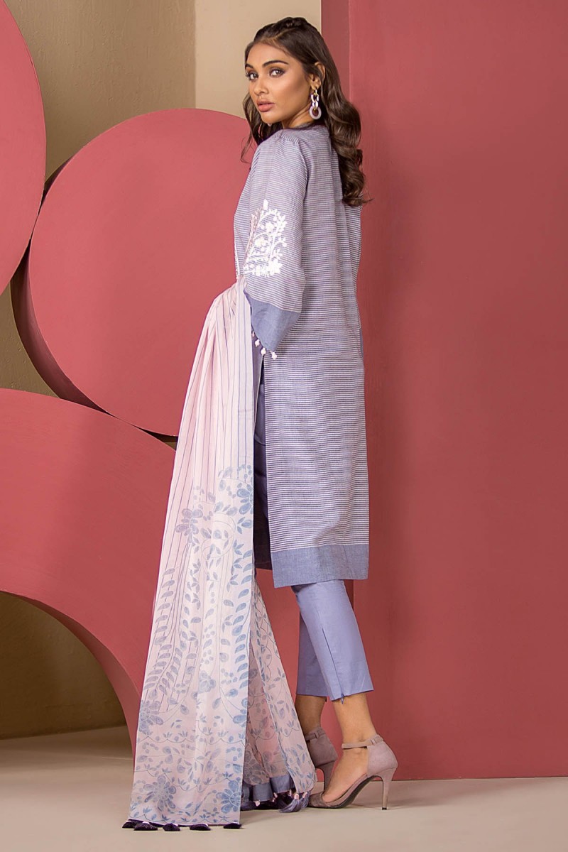 /2020/02/alkaram-studio-3-piece-embroidered-suit-with-printed-chiffon-dupatta-ss-221-20-blue-image2.jpeg