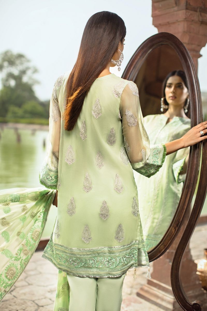 /2020/02/gul-ahmed-summer-lawn20-3-pc-unstitched-embroidered-lawn-suit-with-chiffon-dupatta-pm-240-image3.jpeg
