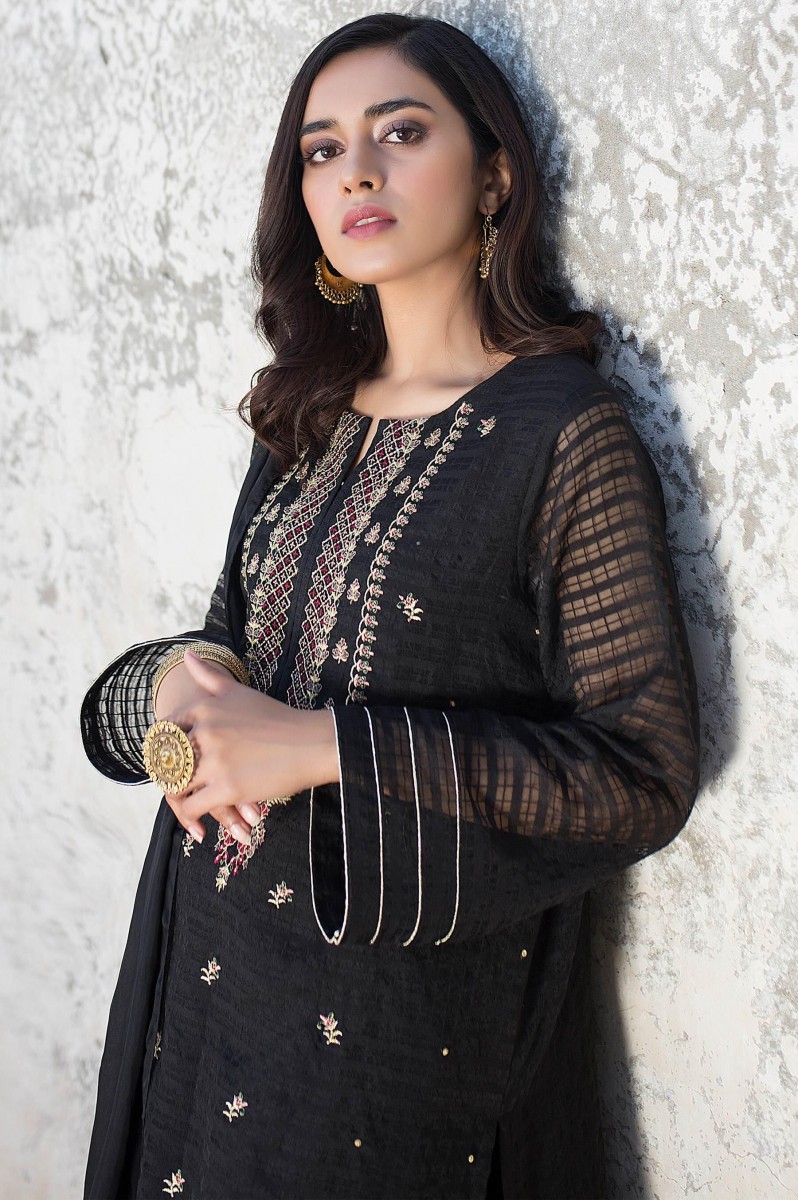 /2020/02/zeen-woman-luxury-pret-stitch-2-piece-embroidered-staple-organza-suit-wzk29407-black-image3.jpeg
