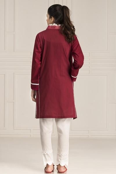 /2020/03/by-the-way-summer-collection20-crimson-allure-wrh0756-med-mrn-image2.jpeg