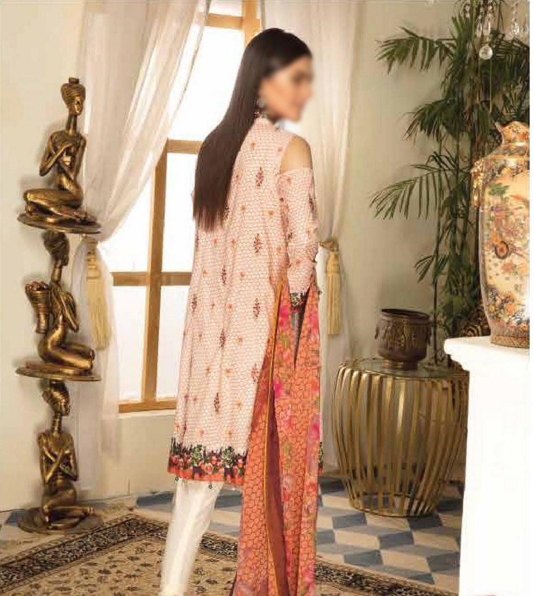 /2020/03/sanam-saeed-range-luxury-embroidered-lawn-collection-d-02-image3.jpeg