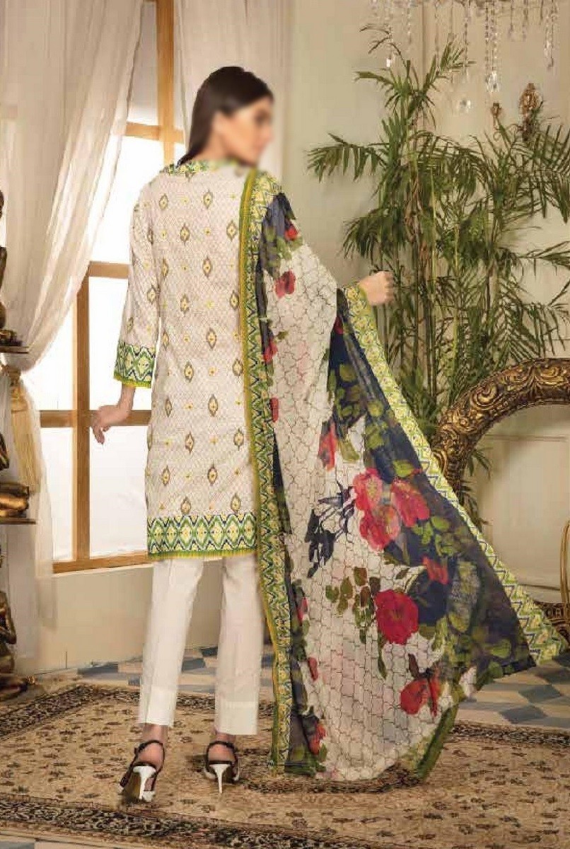/2020/03/sanam-saeed-range-luxury-embroidered-lawn-collection-d-05-image2.jpeg